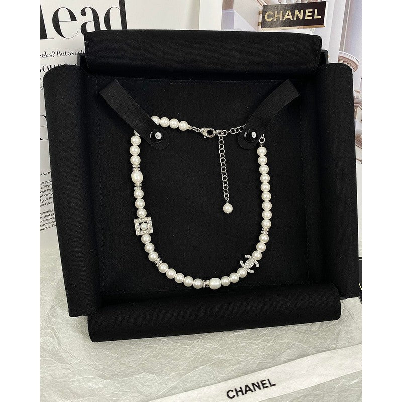 Chanel Pearl 18K Gold Necklace product image 14, provided for visual reference and product detail review