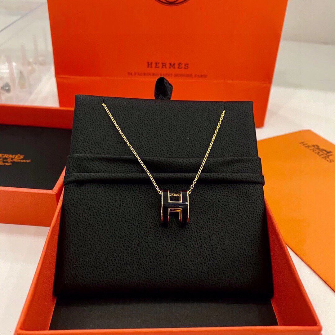 Hermes Mini Pop Black 18K Gold Necklace product image 3, provided for visual reference and product detail review