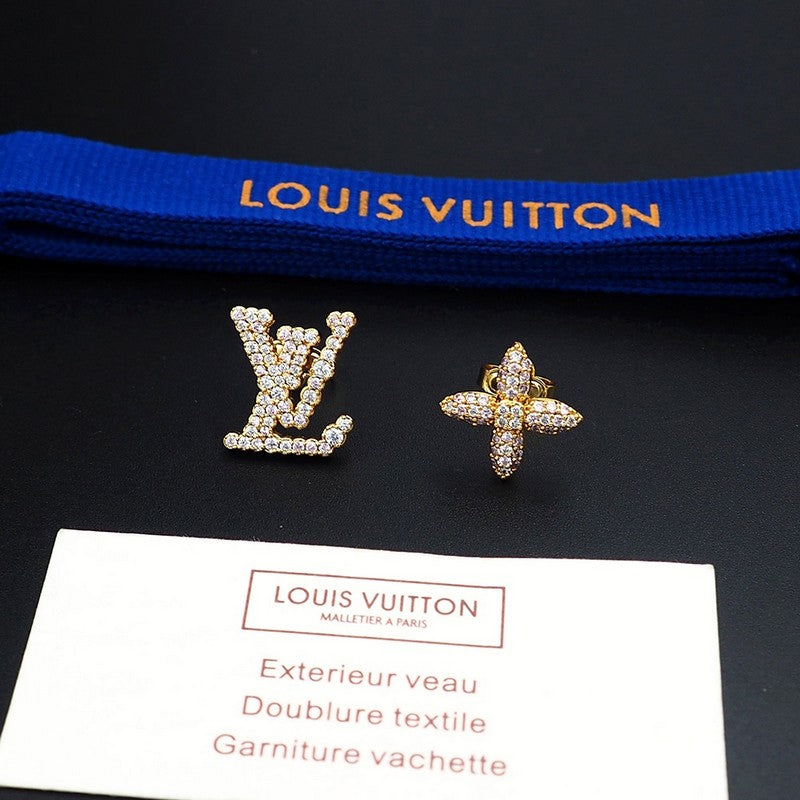 Louis Vuitton Iconic Tr ̈¦sor 18K Gold Earrings product image 2, provided for visual reference and product detail review
