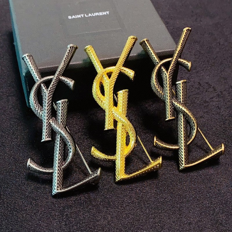 YSL Three Color 18K Gold Brooch product image 1, provided for visual reference and product detail review