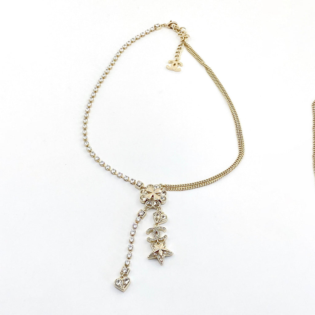 Chanel Heart Crystals Chain 18K Gold Necklace product image 1, provided for visual reference and product detail review