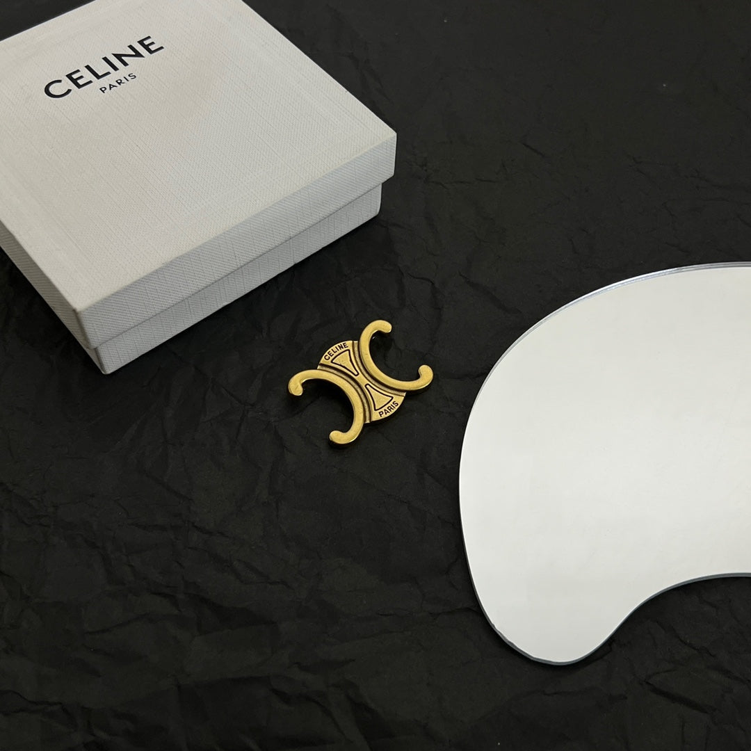Celine Vintage 18K Gold Brooch product image 6, provided for visual reference and product detail review