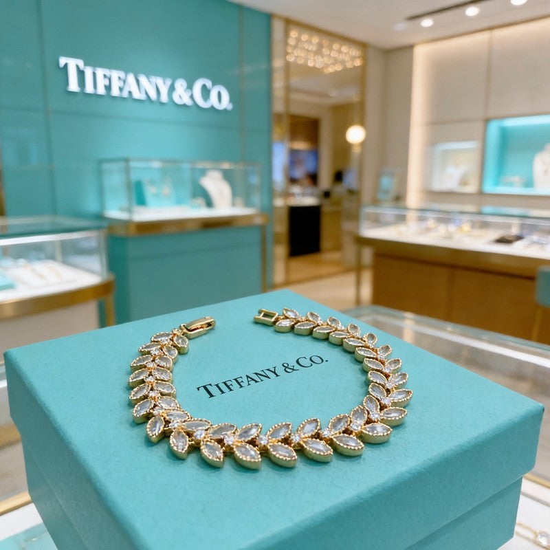 Tiffany Return to Crystal 18K Rose Gold Bracelet product image 1, provided for visual reference and product detail review