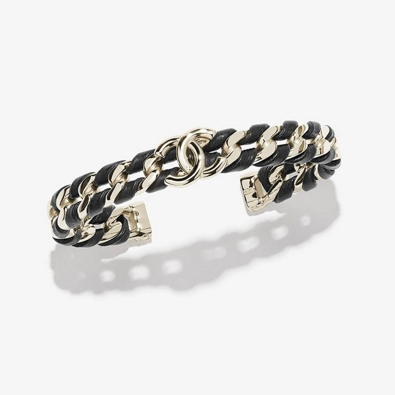 Chanel 26C Black Leather Cuff 18K Gold Bracelet product image 1, provided for visual reference and product detail review