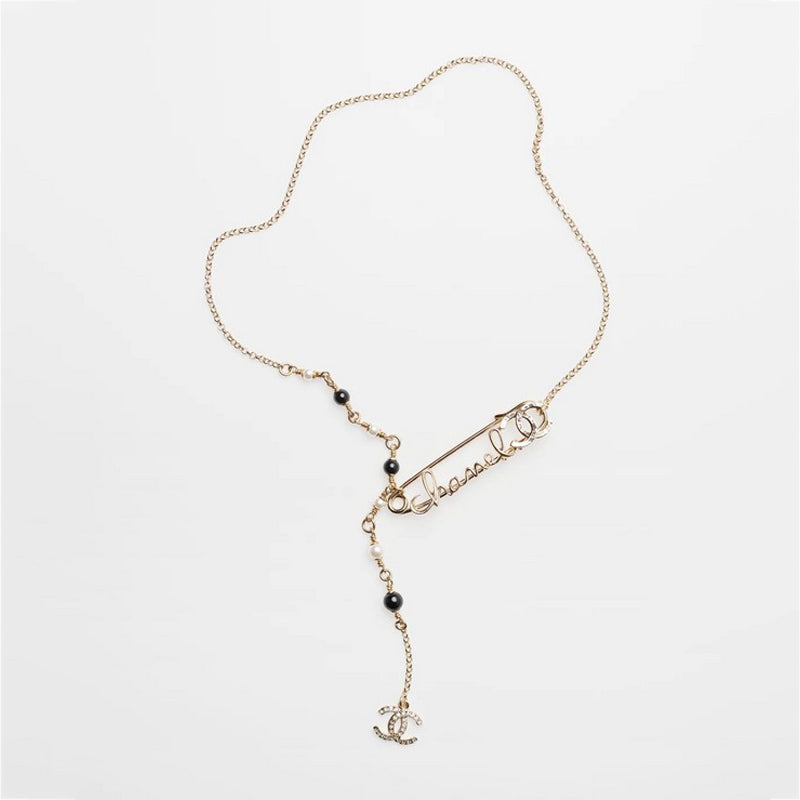 Chanel Rhinestone Pearl Letter 18K Gold Necklace product image 1, provided for visual reference and product detail review