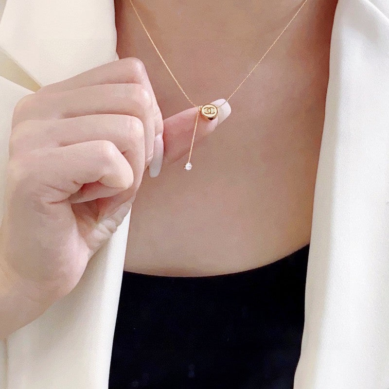 Chanel Gold 18K Gold Necklace product image 3, provided for visual reference and product detail review
