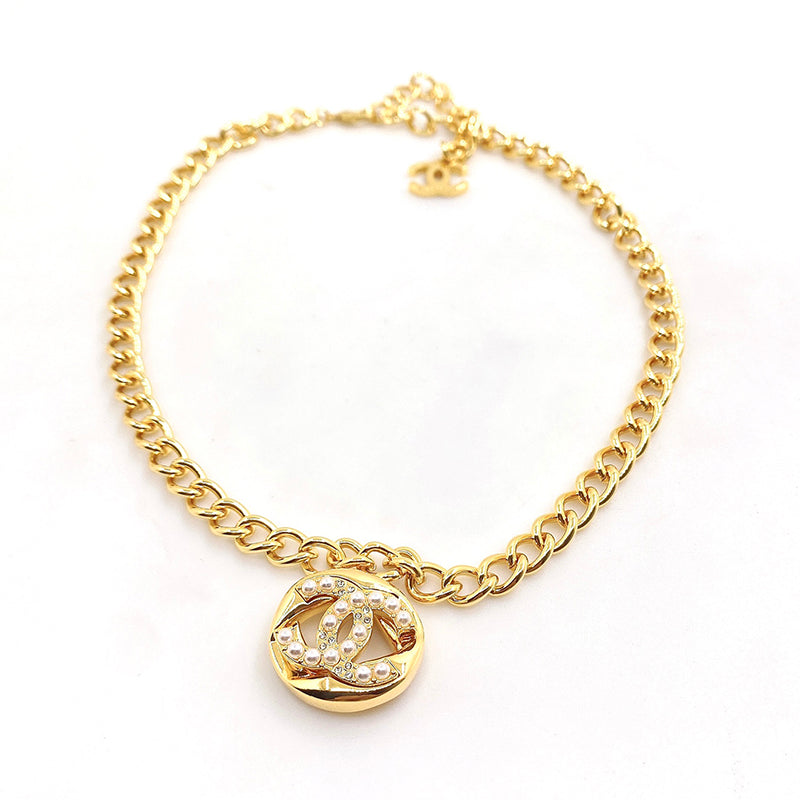 Chanel Diamond Chain 18K Gold Necklace product image 1, provided for visual reference and product detail review