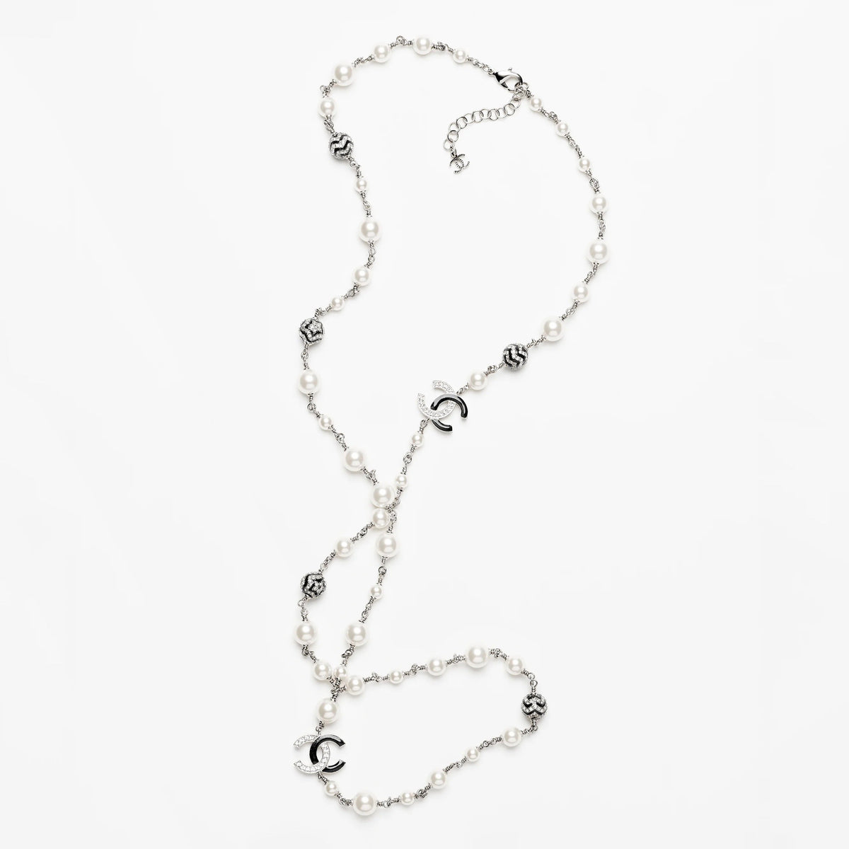 Chanel Star Pearls Long 18K Gold Necklace product image 1, provided for visual reference and product detail review