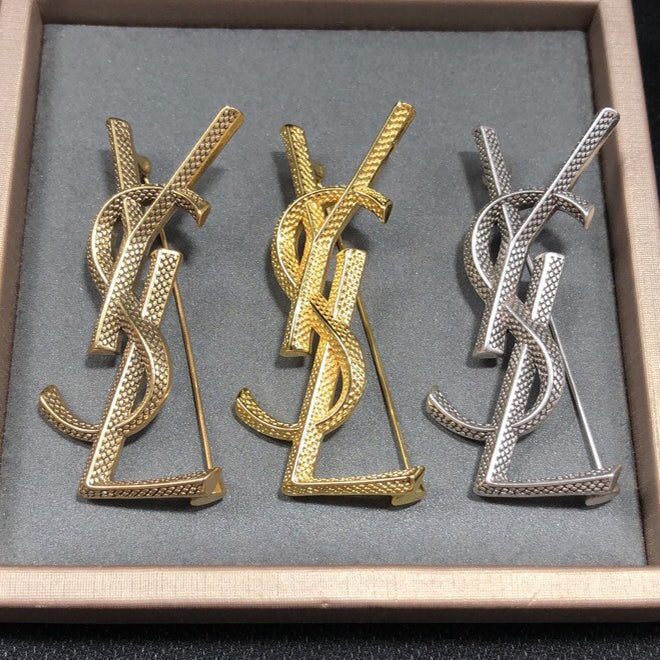 YSL Vintage 18K Gold Brooch product image 1, provided for visual reference and product detail review