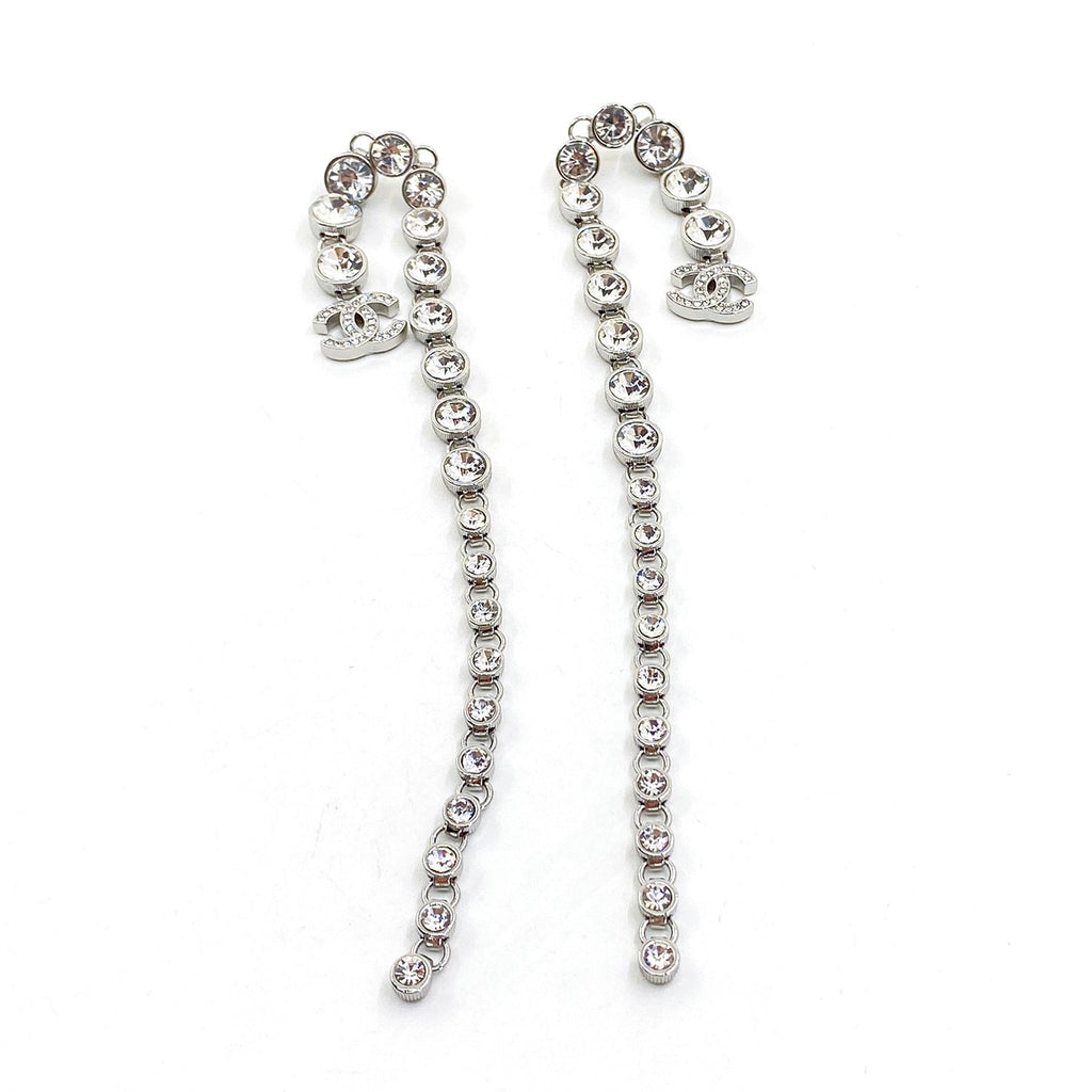 Chanel Long Crystal 18K Gold Earrings product image 1, provided for visual reference and product detail review