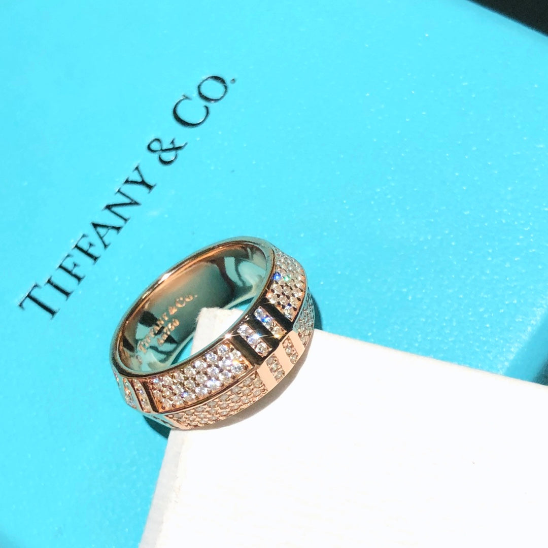 Tiffany Atlas x Closed Wide 18K Gold Ring product image 2, provided for visual reference and product detail review
