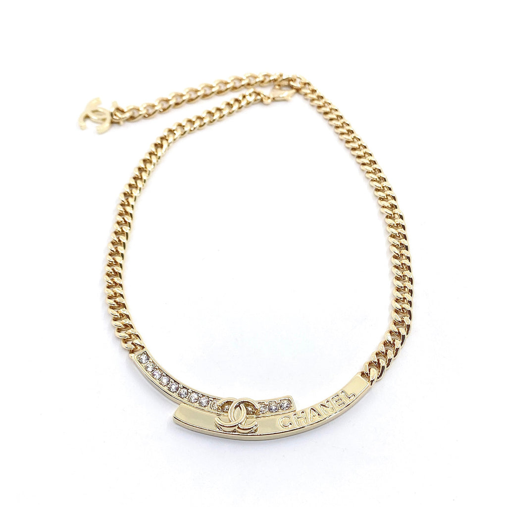 Chanel Diamonds Choker 18K Gold Necklace product image 1, provided for visual reference and product detail review