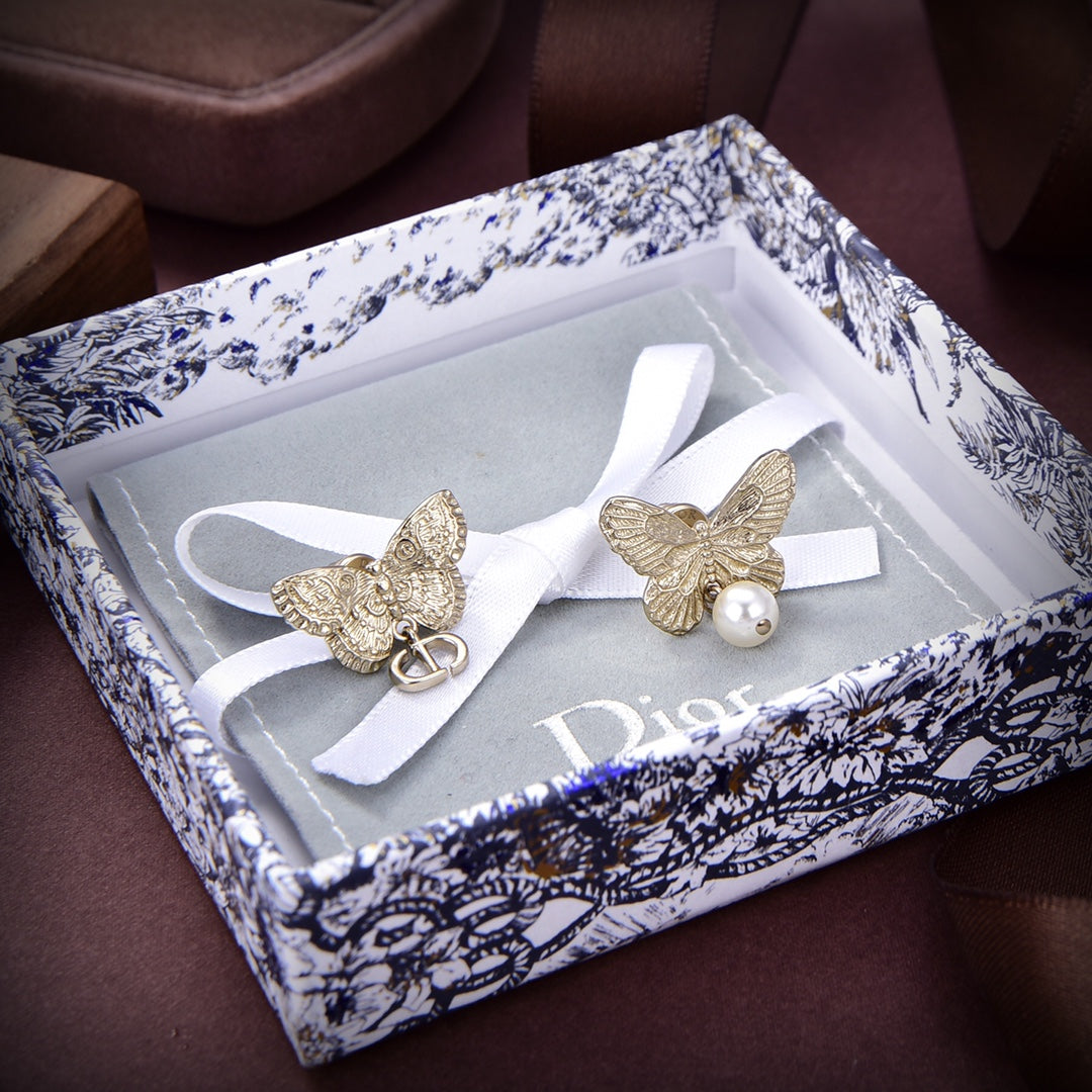 Dior M ̈¦tamorphose 18K Gold Earrings product image 4, provided for visual reference and product detail review