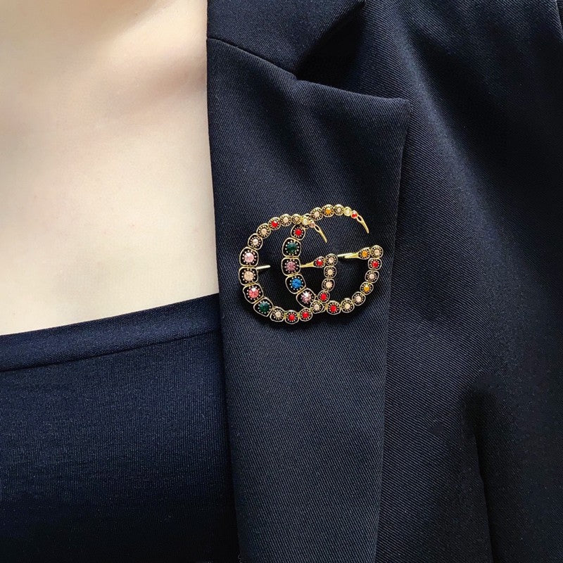 Gucci Double Color Crystal 18K Gold Brooch product image 6, provided for visual reference and product detail review
