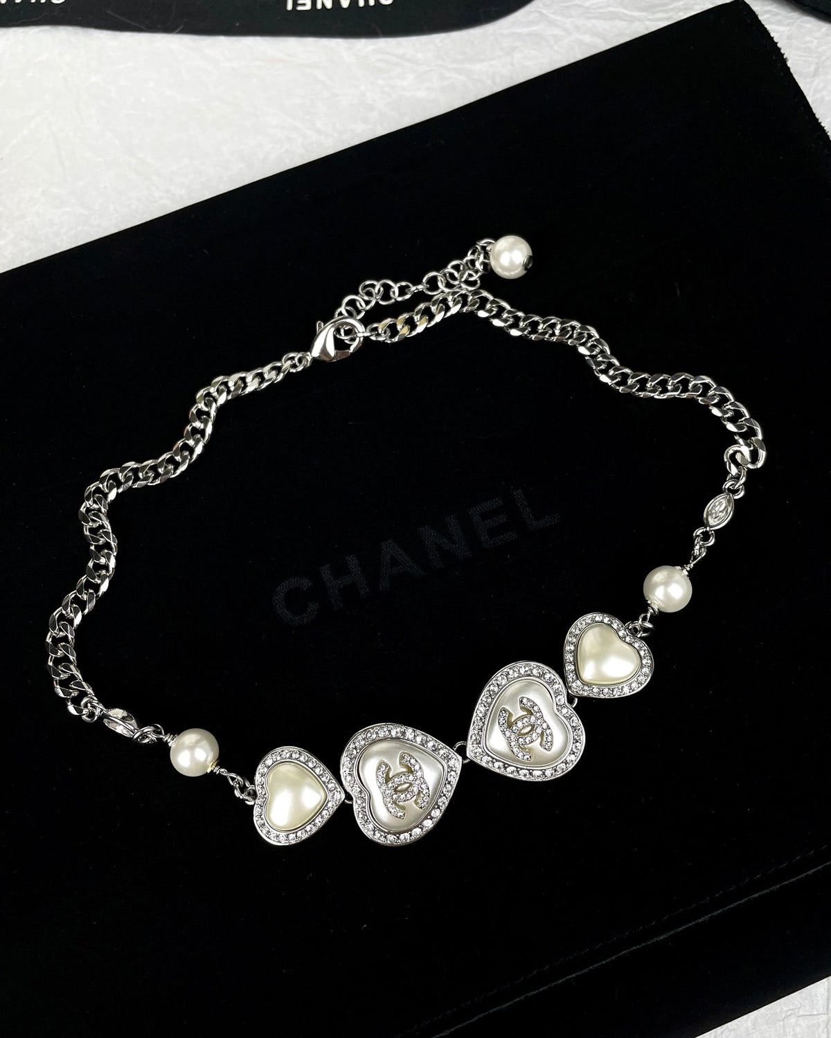 Chanel Heart Crystals 18K Gold Necklace product image 2, provided for visual reference and product detail review