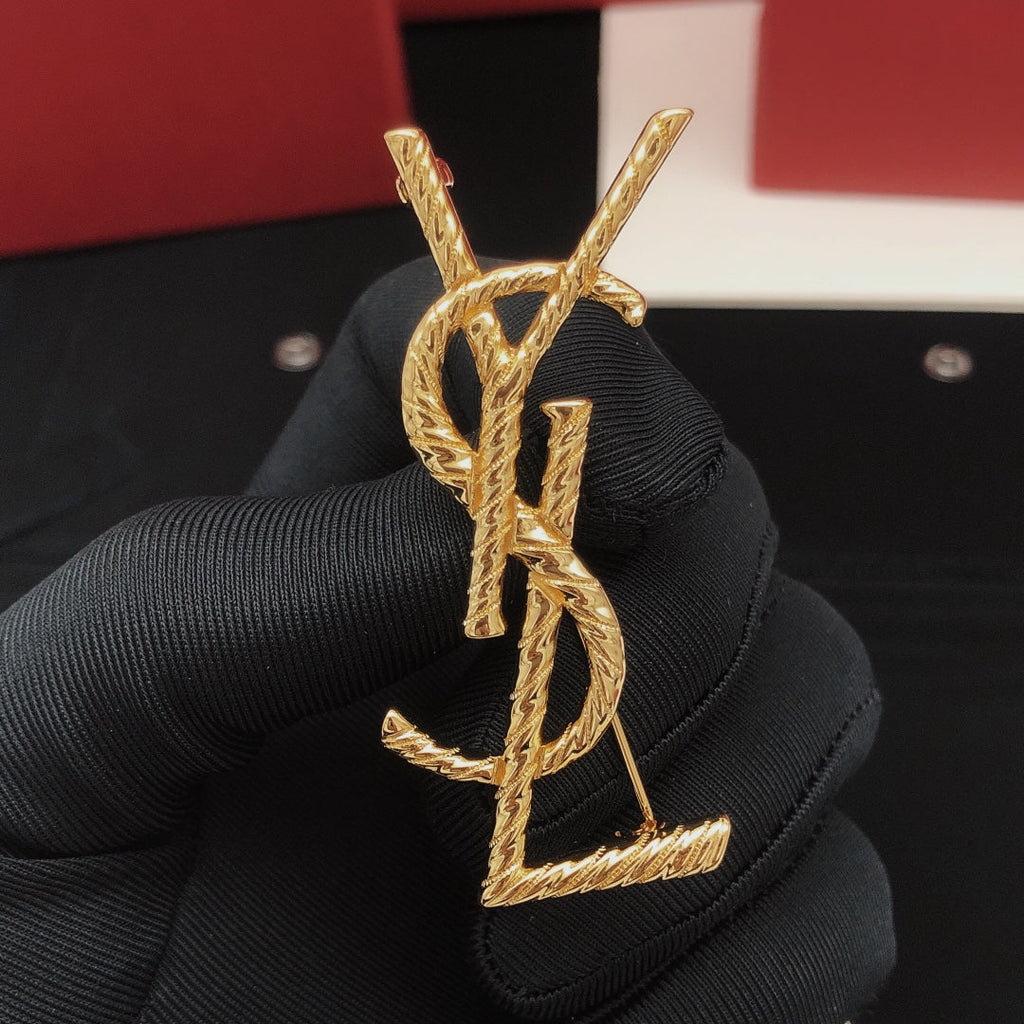 YSL Gold 18K Gold Brooch product image 1, provided for visual reference and product detail review