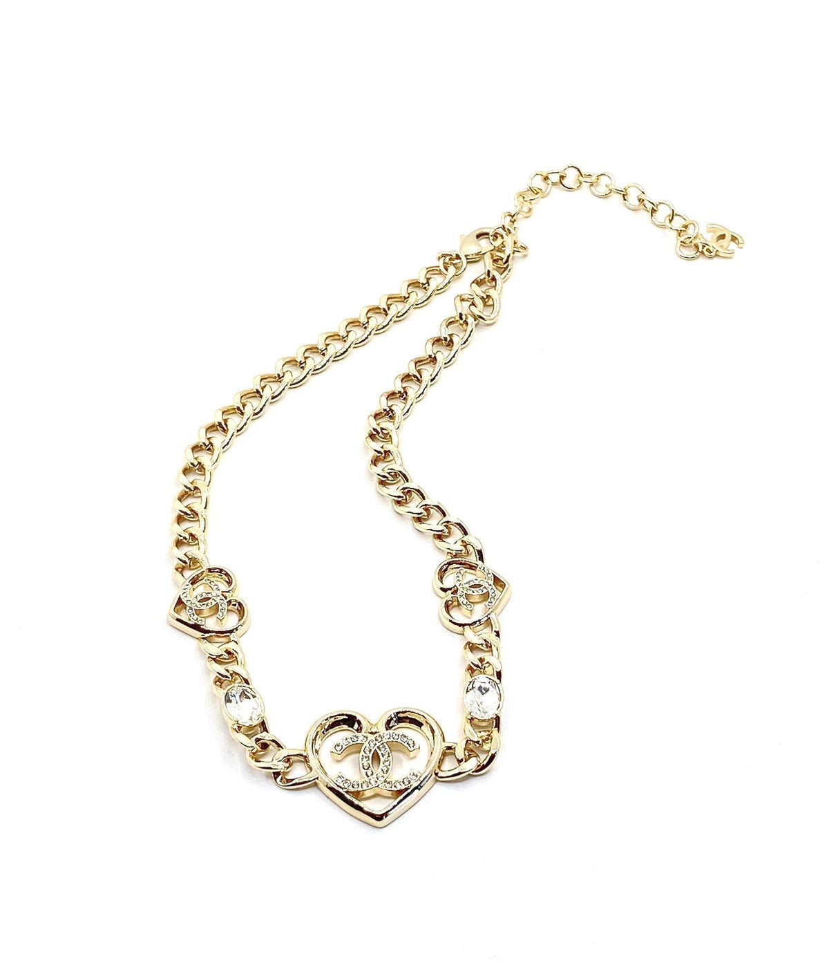 Chanel Heart Diamonds Chain 18K Gold Necklace product image 2, provided for visual reference and product detail review