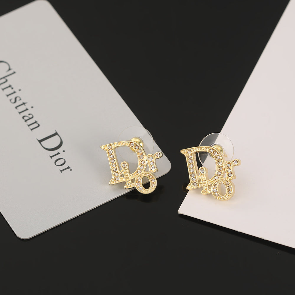 Dior Tribales Diamond 18K Gold Earrings product image 4, provided for visual reference and product detail review