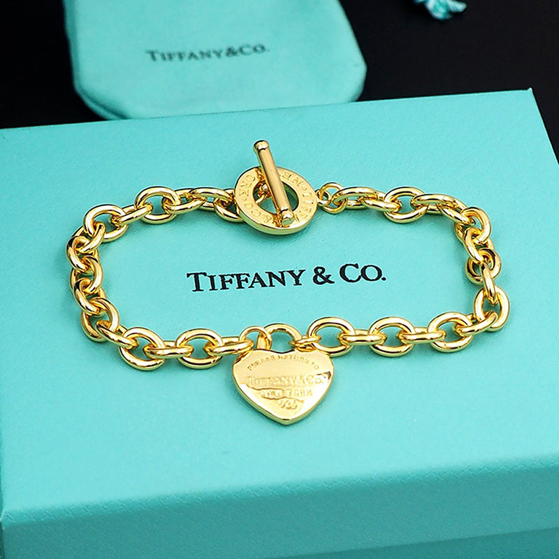 Tiffany Tag Chain 18K Gold Bracelet product image 1, provided for visual reference and product detail review