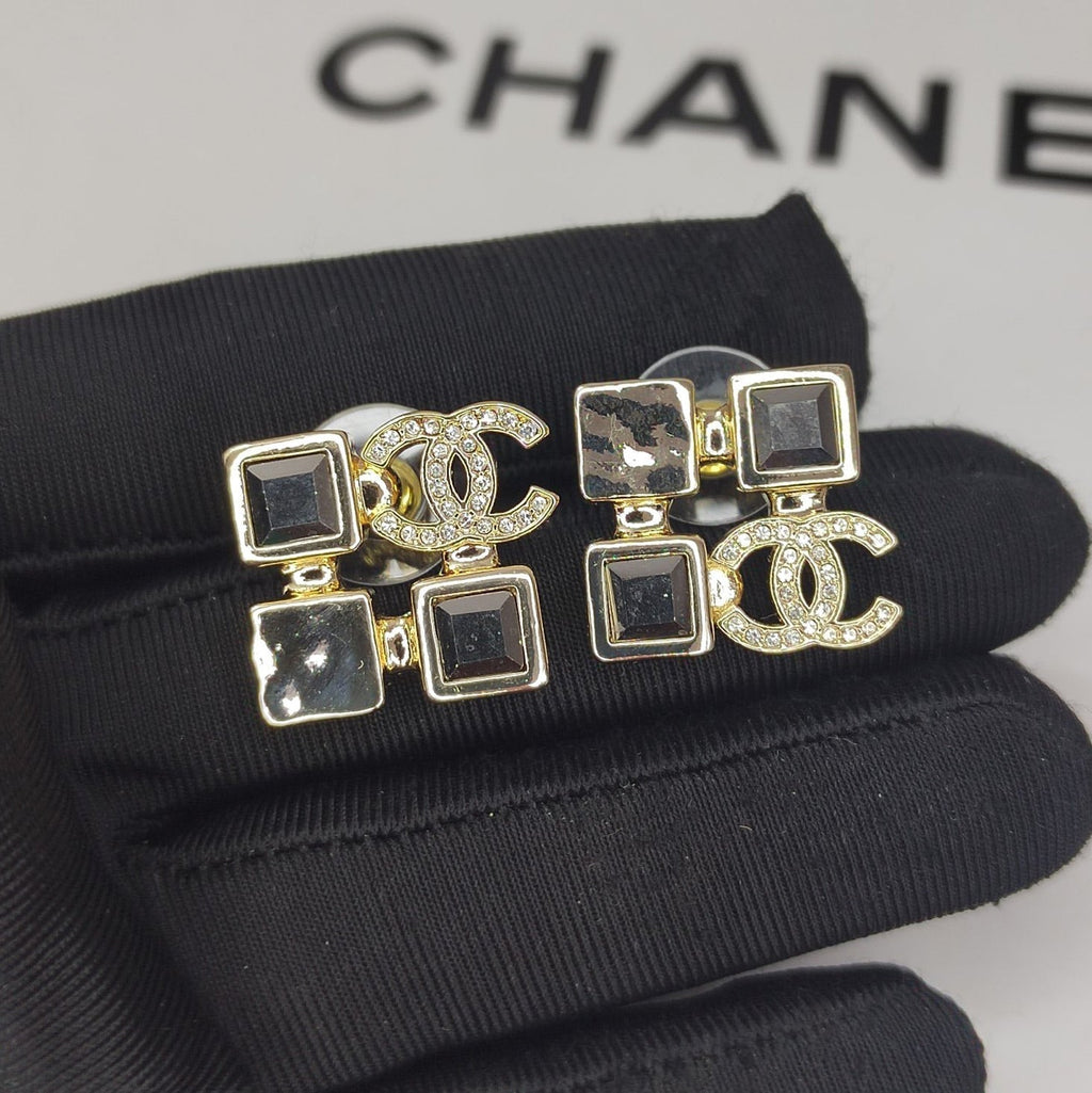 Chanel Black Crystals 18K Gold Earrings product image 1, provided for visual reference and product detail review