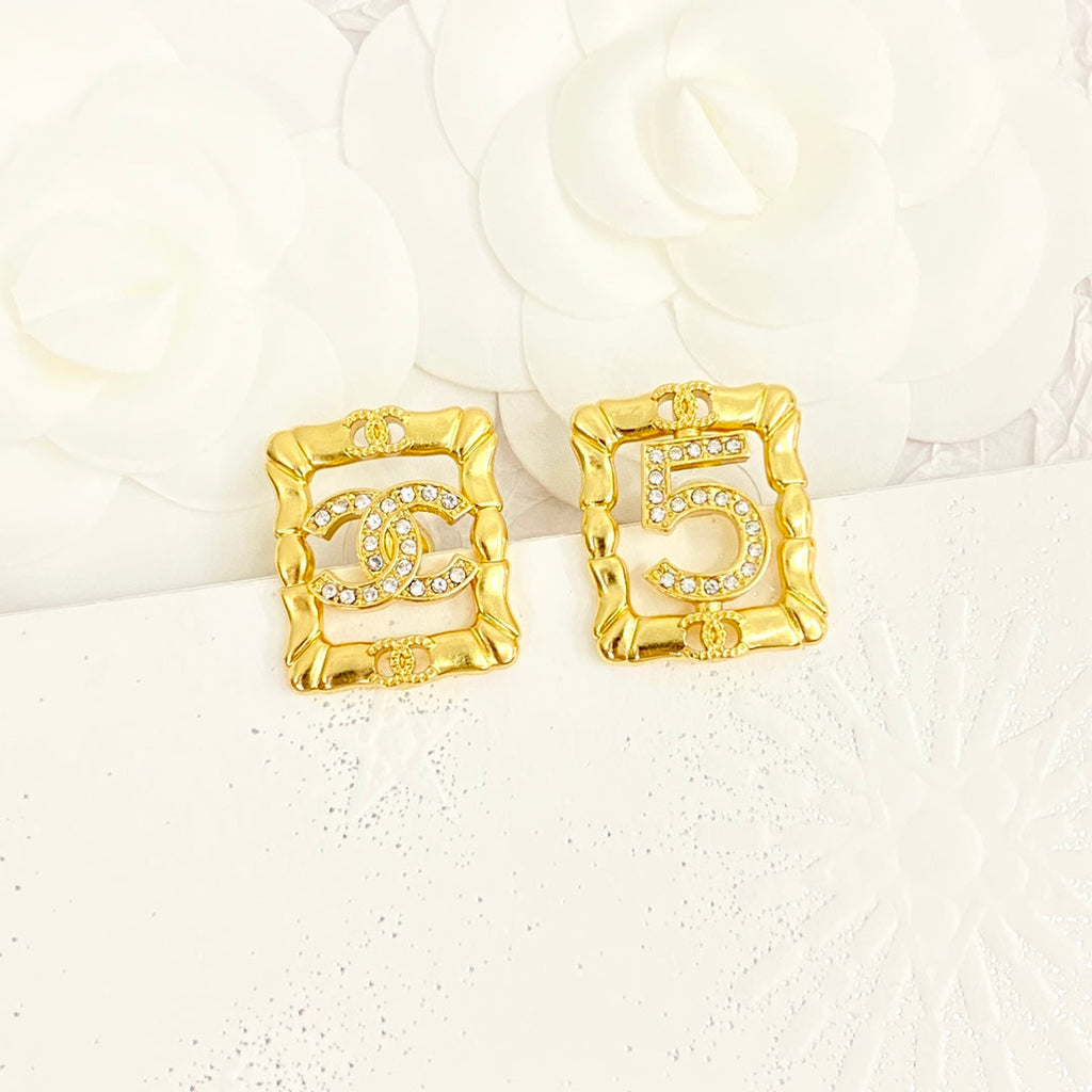 Chanel No.5 Square Diamond 18K Gold Earrings product image 2, provided for visual reference and product detail review