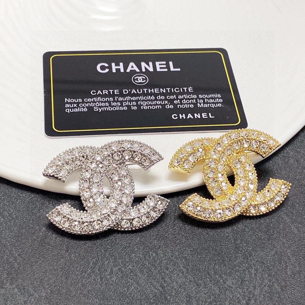 Chanel Diamonds 18K Gold Brooch product image 3, provided for visual reference and product detail review