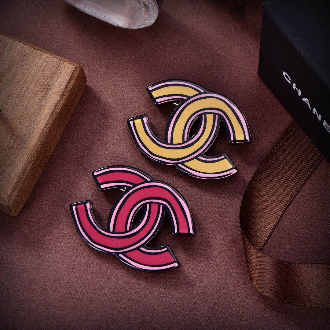 Chanel Pink 18K Gold Brooch product image 5, provided for visual reference and product detail review