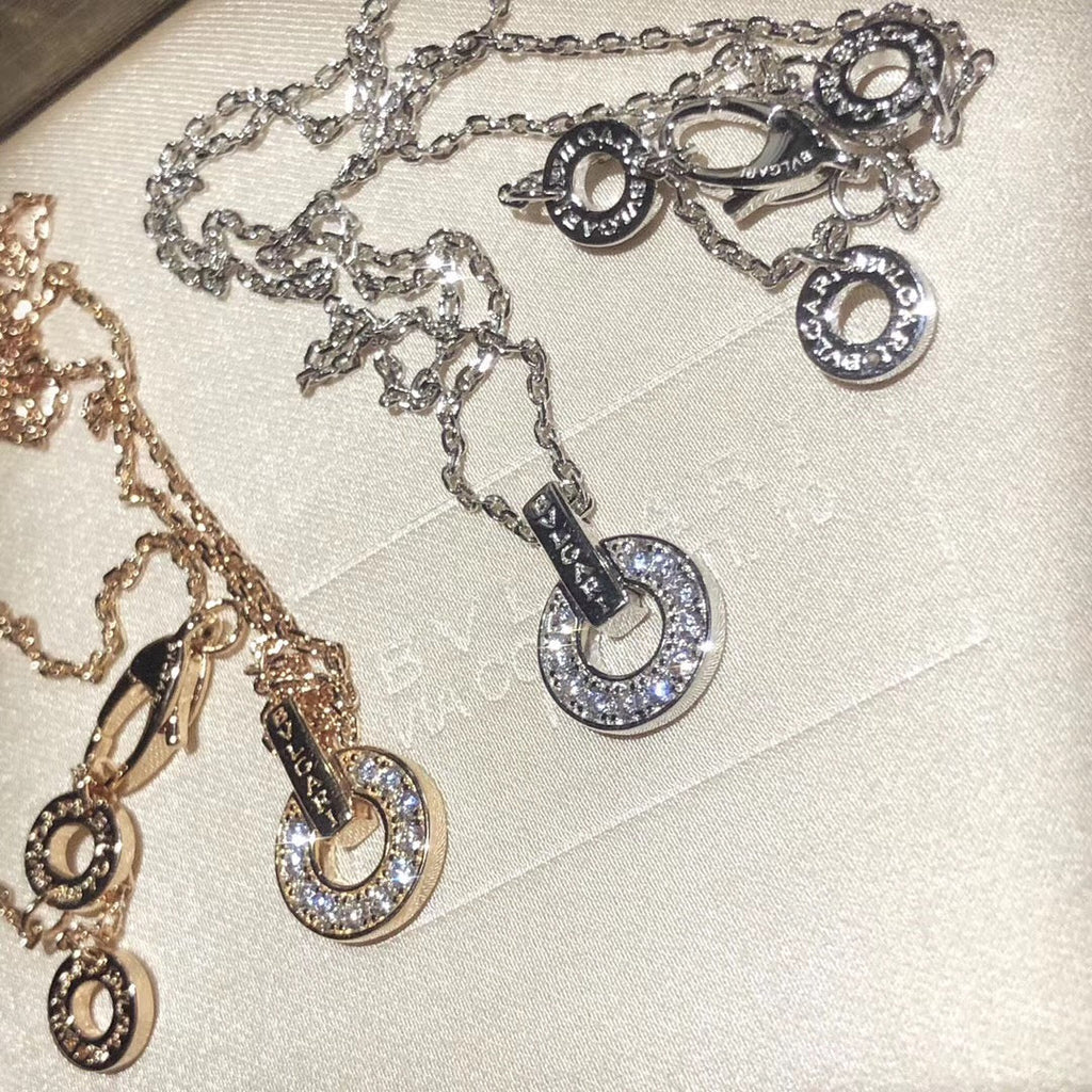 Bvlgari Diamonds 18K Gold Necklace product image 6, provided for visual reference and product detail review