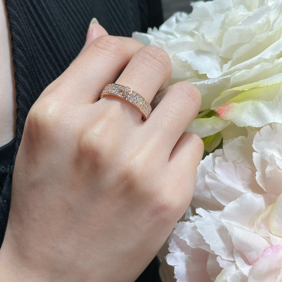 Hermes Collier De Chien Diamonds 18K Gold Ring product image 7, provided for visual reference and product detail review