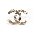 Chanel Pearls 18K Gold Brooch product image 1, provided for visual reference and product detail review