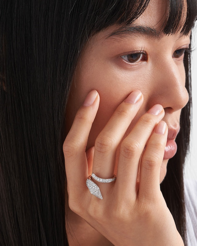 Eternal Snake 18K Gold Ring product image 2, provided for visual reference and product detail review