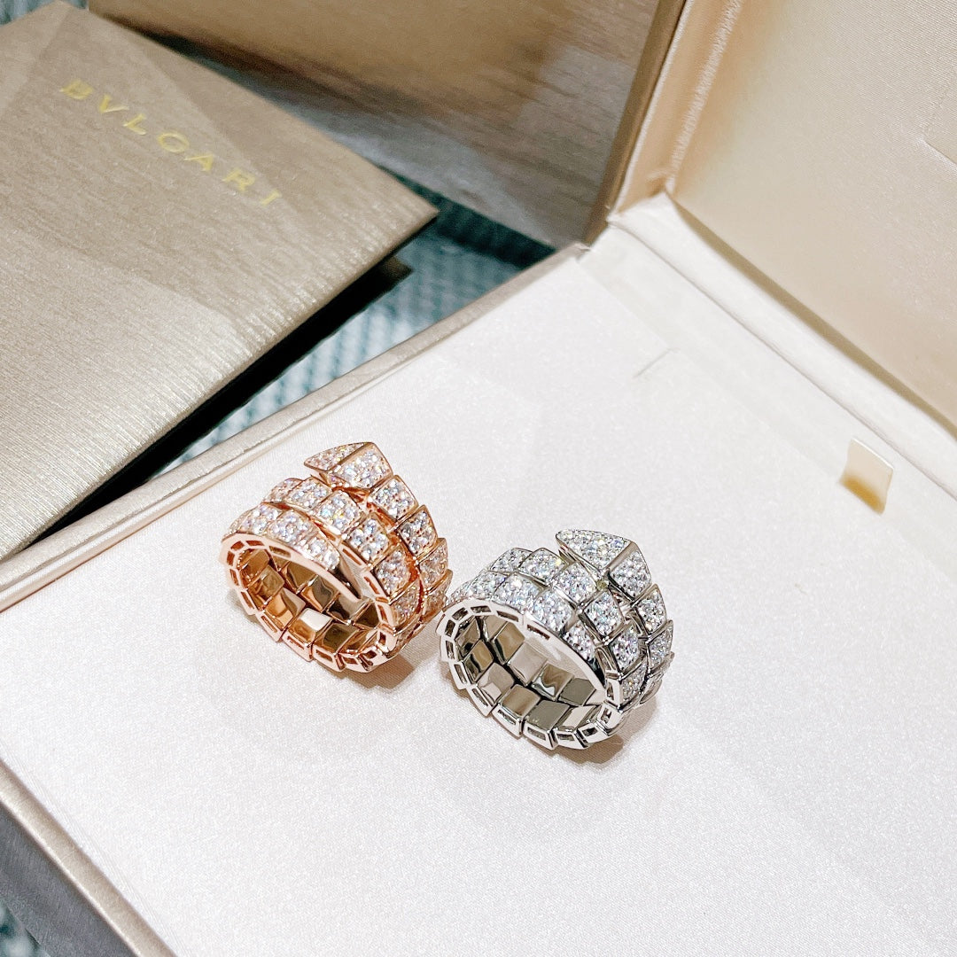 Bvlgari Serpenti Viper Full Pave Diamond 18K Gold Ring product image 4, provided for visual reference and product detail