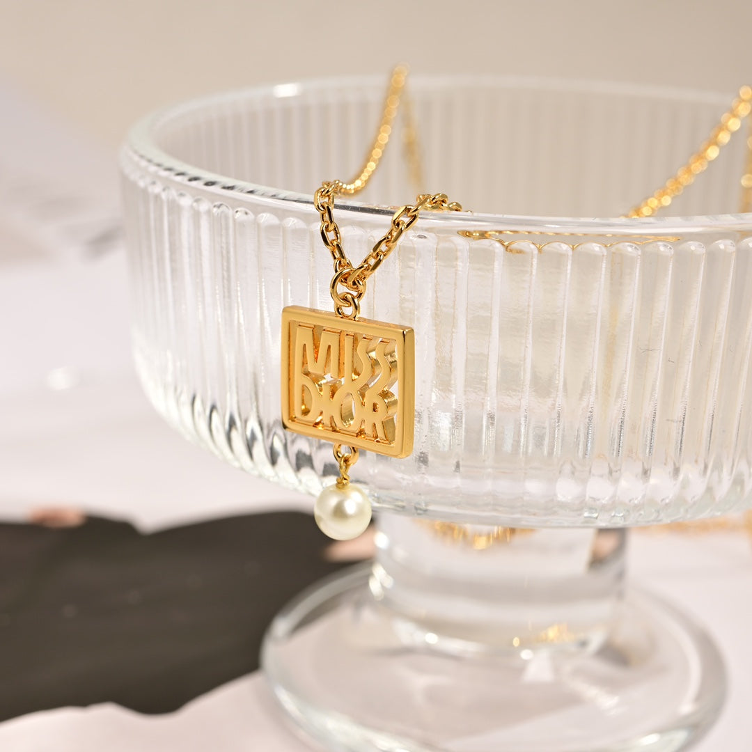 Dior Miss 18K Gold Necklace product image 3, provided for visual reference and product detail review