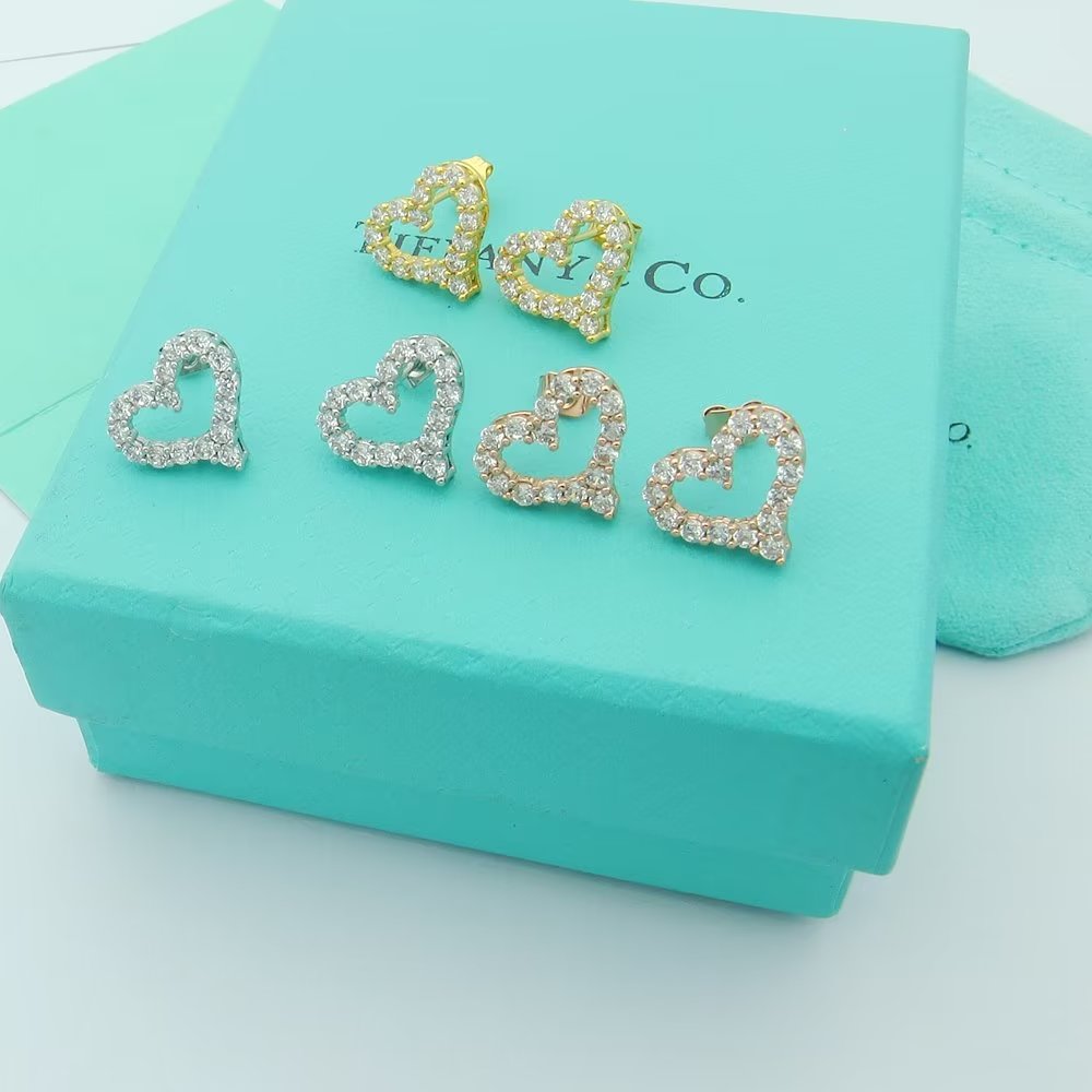 Tiffany Heart Diamonds 18K Rose Gold Earrings product image 3, provided for visual reference and product detail review