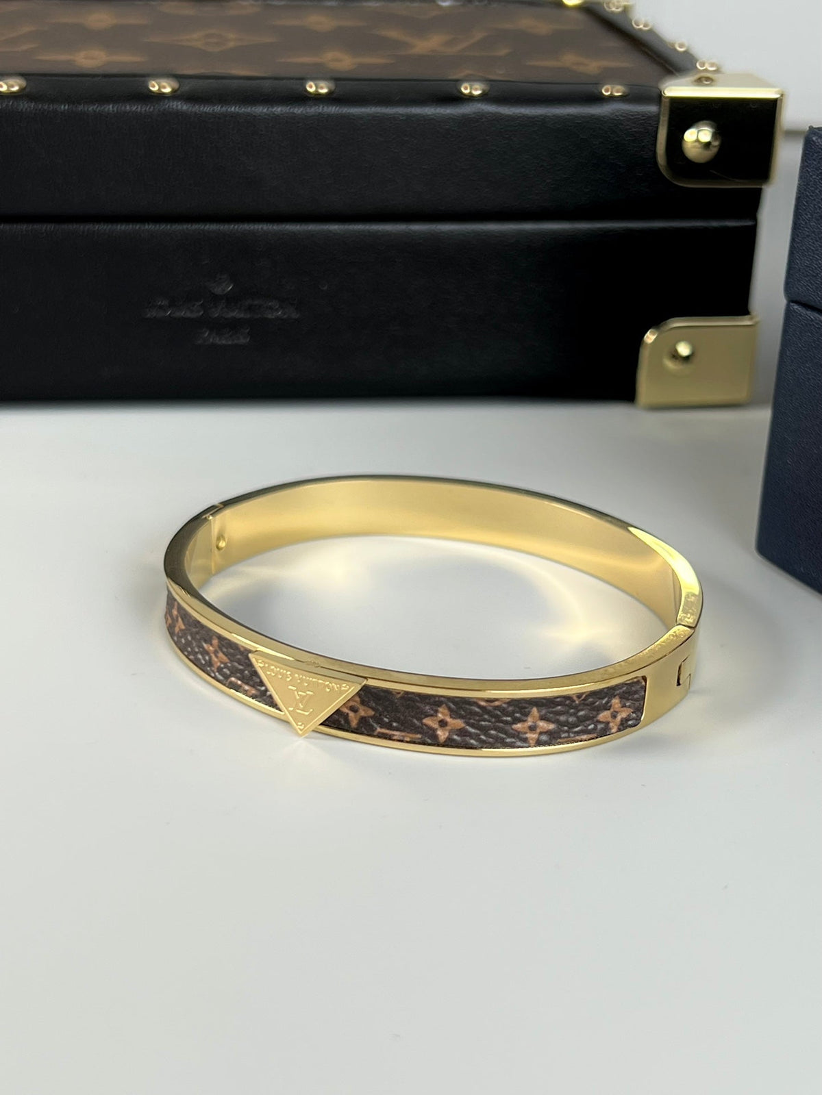 Louis Vuitton Vintage Leather 18K Gold Bracelet product image 3, provided for visual reference and product detail review