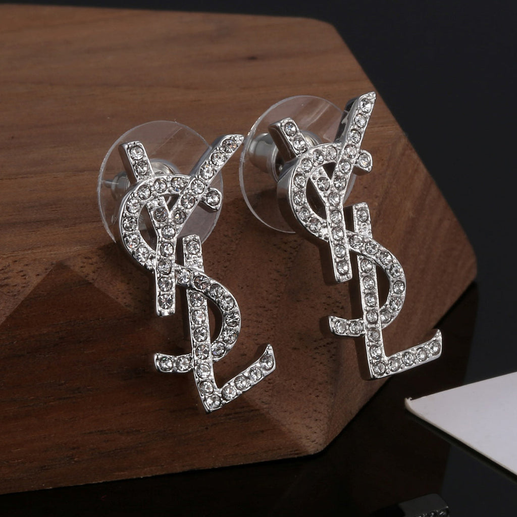 YSL Classic Crystals 18K Gold Brooch product image 2, provided for visual reference and product detail review