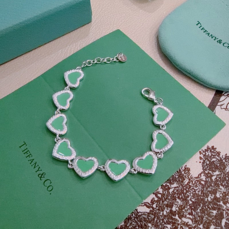 Tiffany Return to Green Heart Tag 18K Gold Bracelet product image 1, provided for visual reference and product detail review
