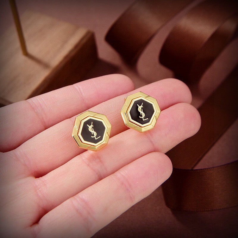 YSL Gold 18K Gold Earrings product image 4, provided for visual reference and product detail review
