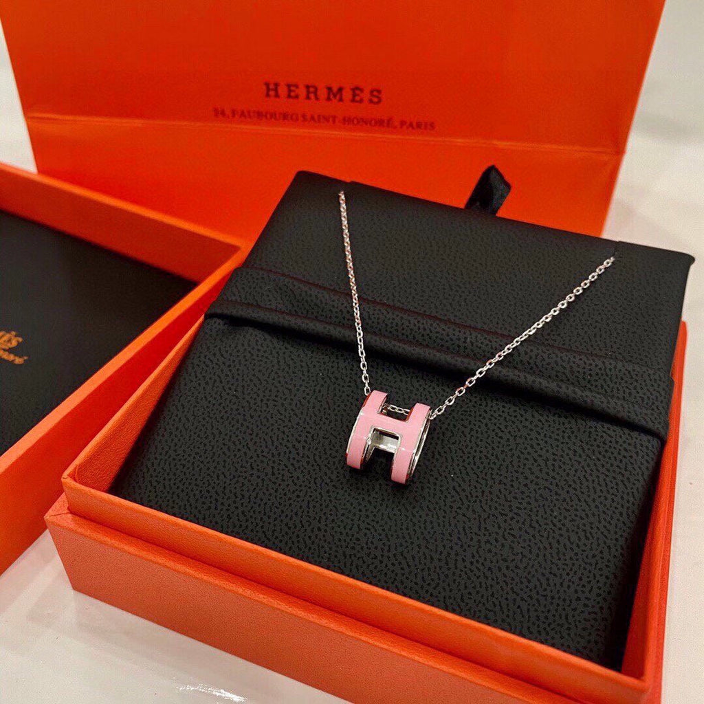 Hermes Mini Pop Pink 18K Gold Necklace product image 10, provided for visual reference and product detail review