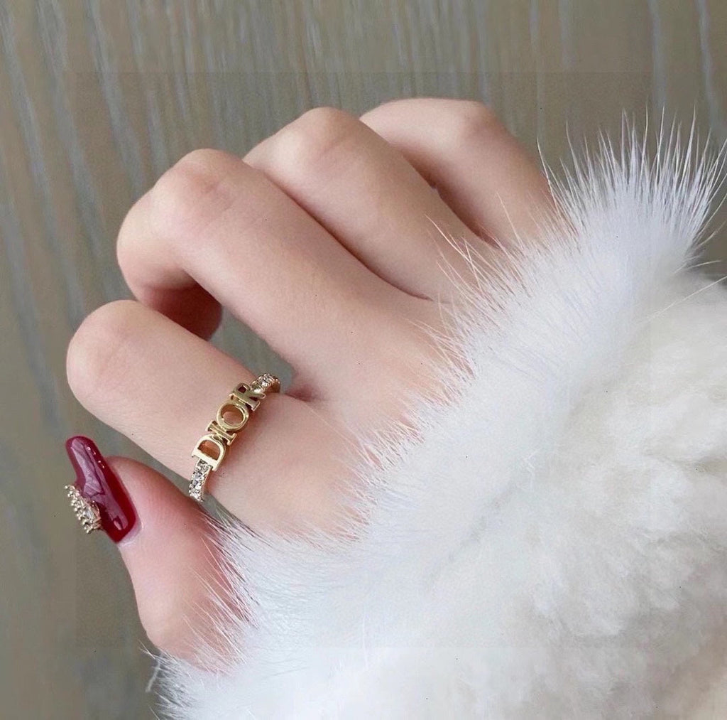 Dior Revolution 18K Gold Ring product image 7, provided for visual reference and product detail review