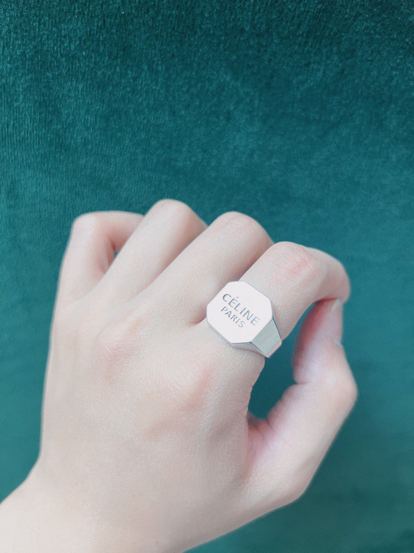 Celine Vintage 18K Gold Ring product image 3, provided for visual reference and product detail review