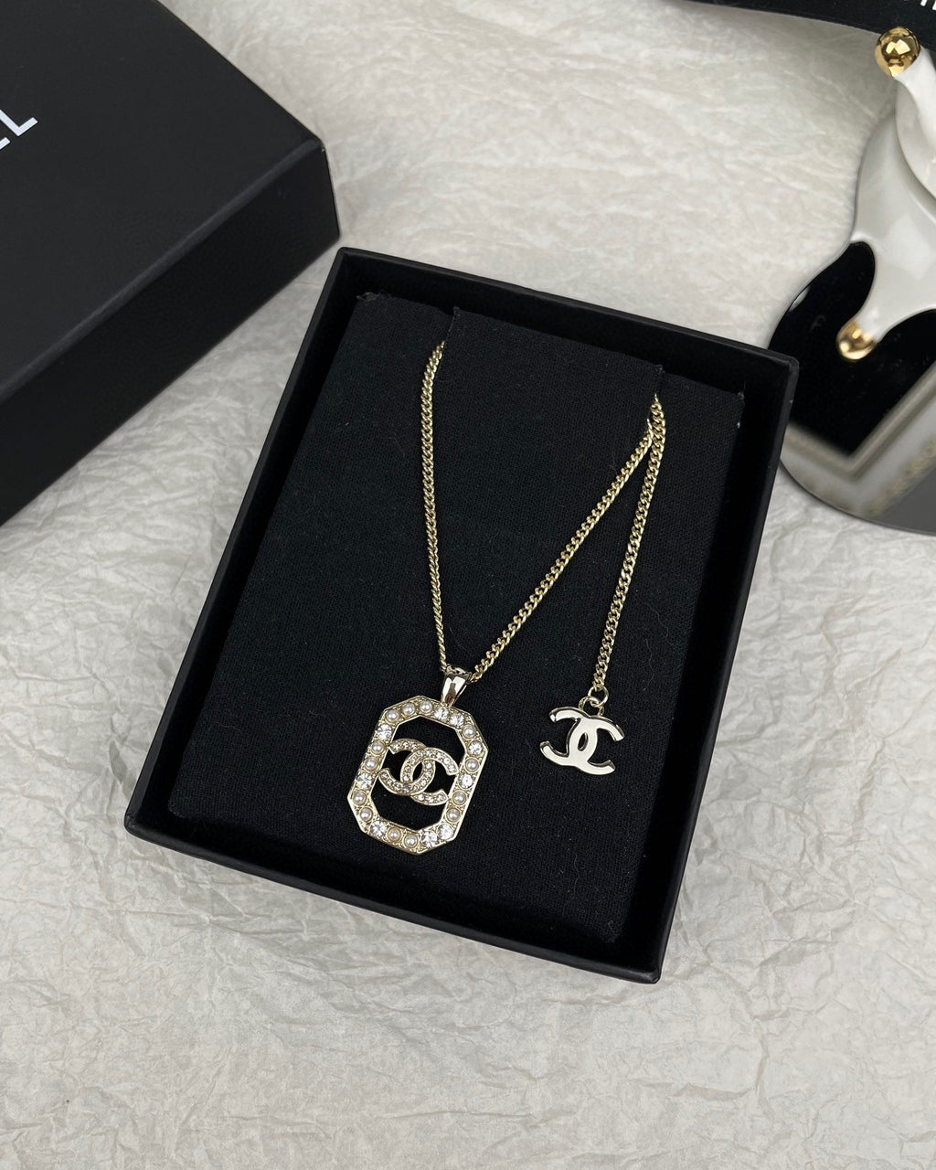 Chanel Perfume Bottle Chain 18K Gold Necklace product image 3, provided for visual reference and product detail review