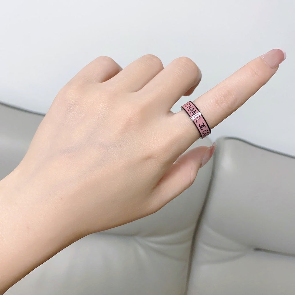 Chanel Coco Pink 18K Gold Ring product image 9, provided for visual reference and product detail review