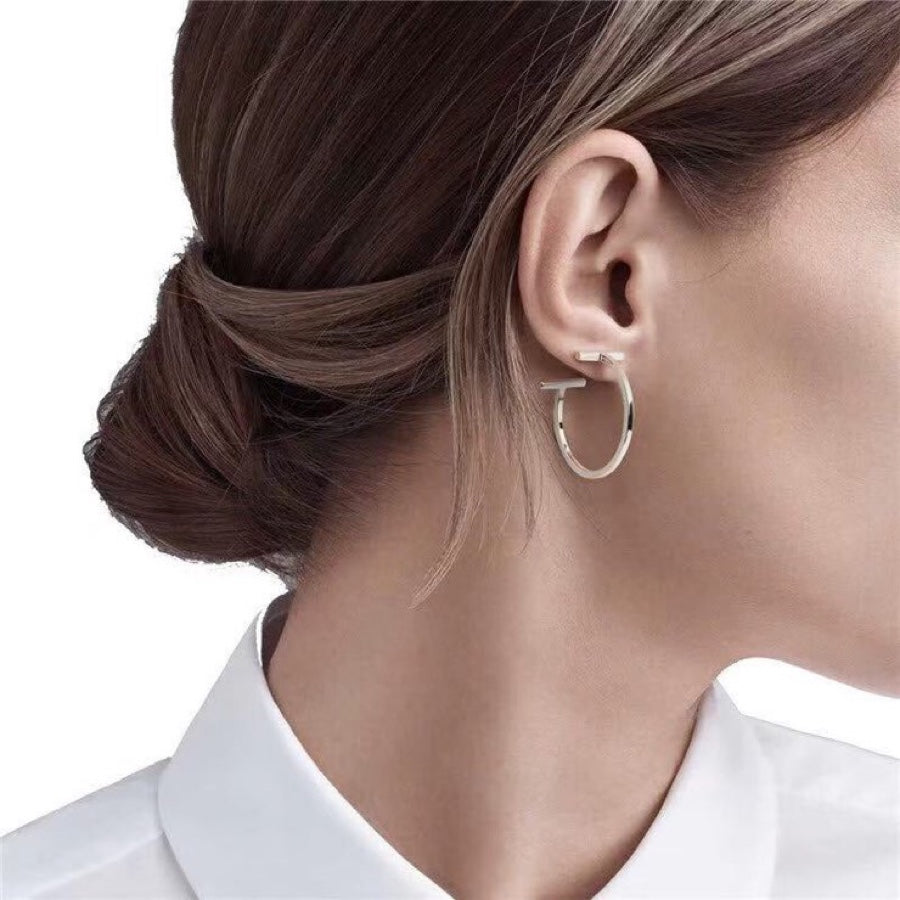 Tiffany Hoop 18K Gold Earrings product image 5, provided for visual reference and product detail review