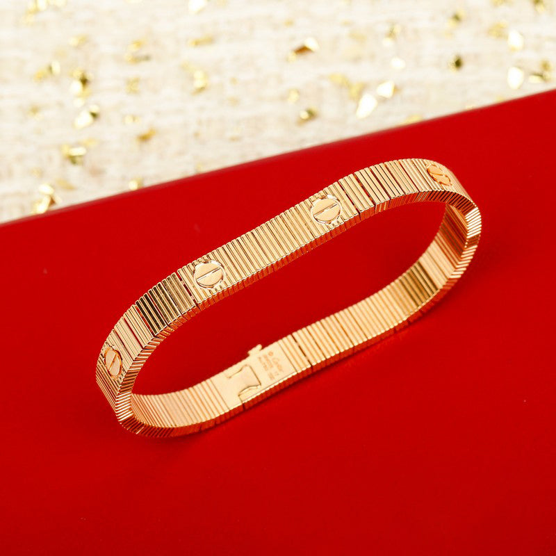 Love Unlimited 18K Gold Bracelet product image 1, provided for visual reference and product detail review