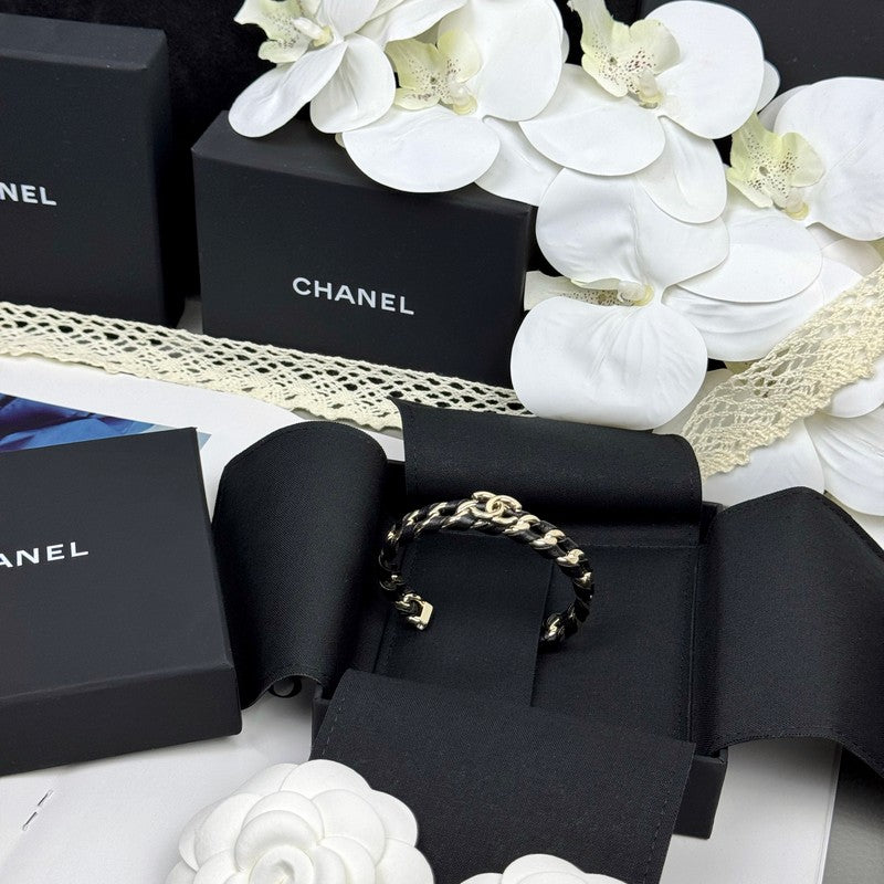 Chanel 26C Black Leather Cuff 18K Gold Bracelet product image 2, provided for visual reference and product detail review