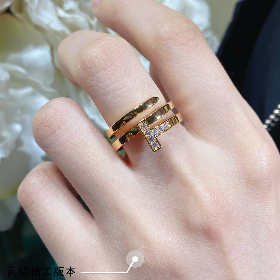 Tiffany Diamond Square 18K Gold Ring product image 3, provided for visual reference and product detail review