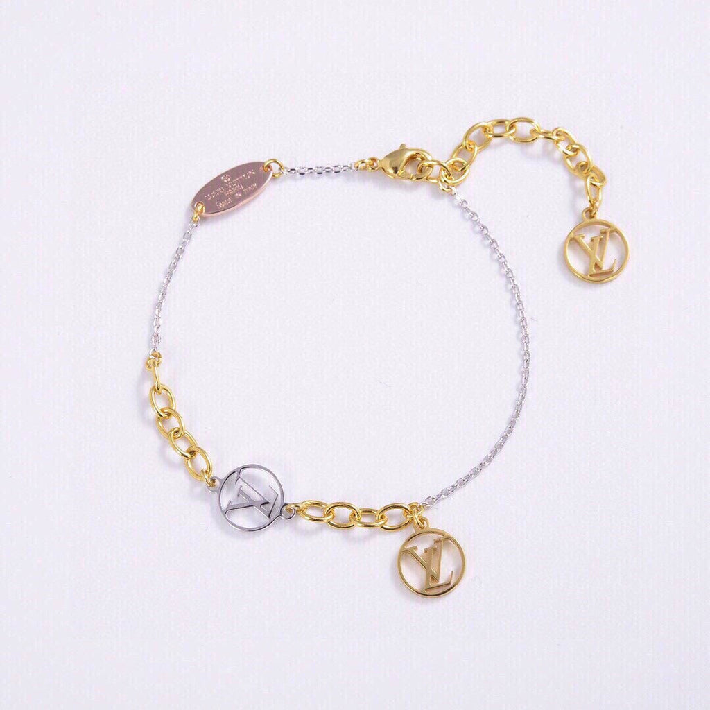 Louis Vuitton Logomania 18K Gold Bracelet product image 3, provided for visual reference and product detail review