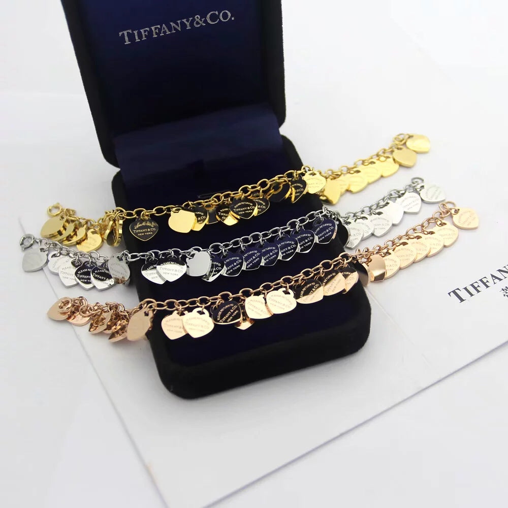 Tiffany Heart Tag 18K Gold Bracelet product image 7, provided for visual reference and product detail review