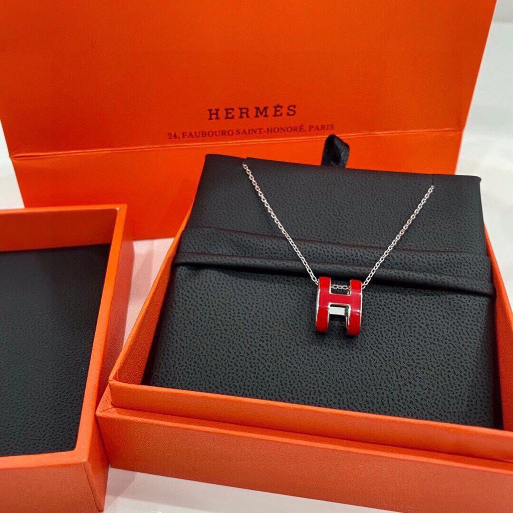Hermes Mini Pop Red 18K Gold Necklace product image 4, provided for visual reference and product detail review